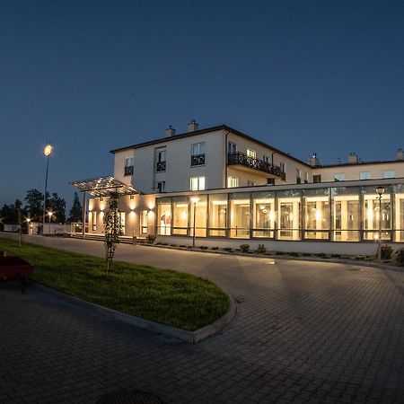 Hotel Radocza Park Business Екстериор снимка