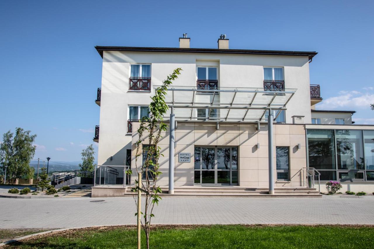 Hotel Radocza Park Business Екстериор снимка