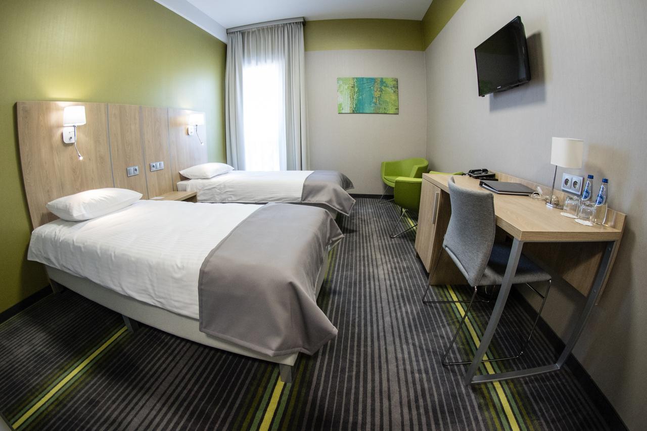 Hotel Radocza Park Business Екстериор снимка
