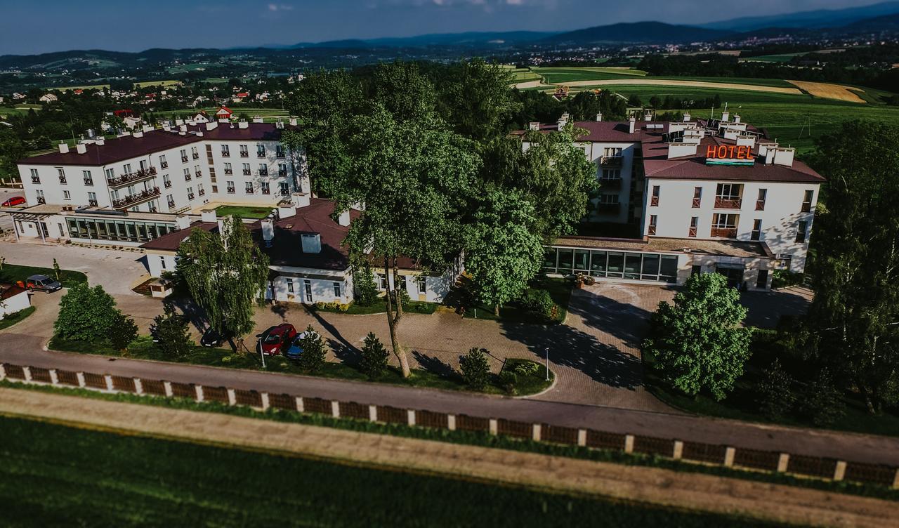 Hotel Radocza Park Business Екстериор снимка