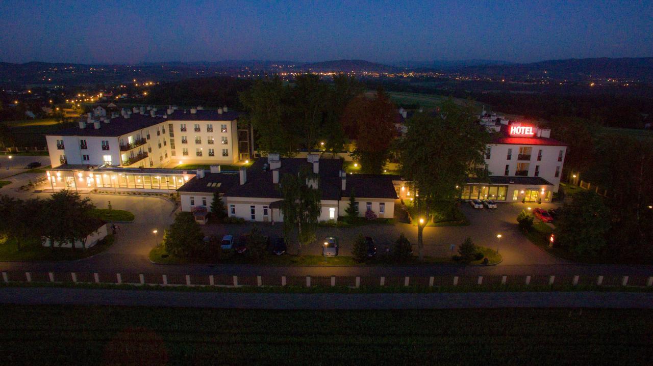 Hotel Radocza Park Business Екстериор снимка