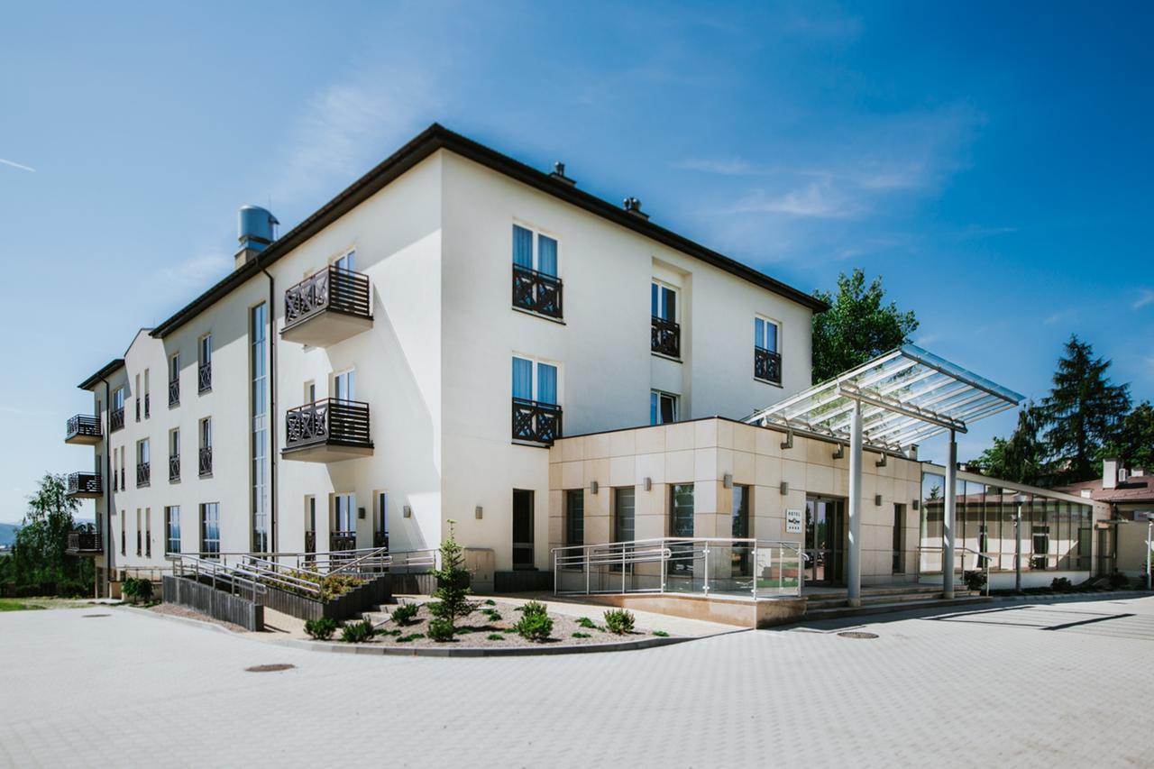 Hotel Radocza Park Business Екстериор снимка