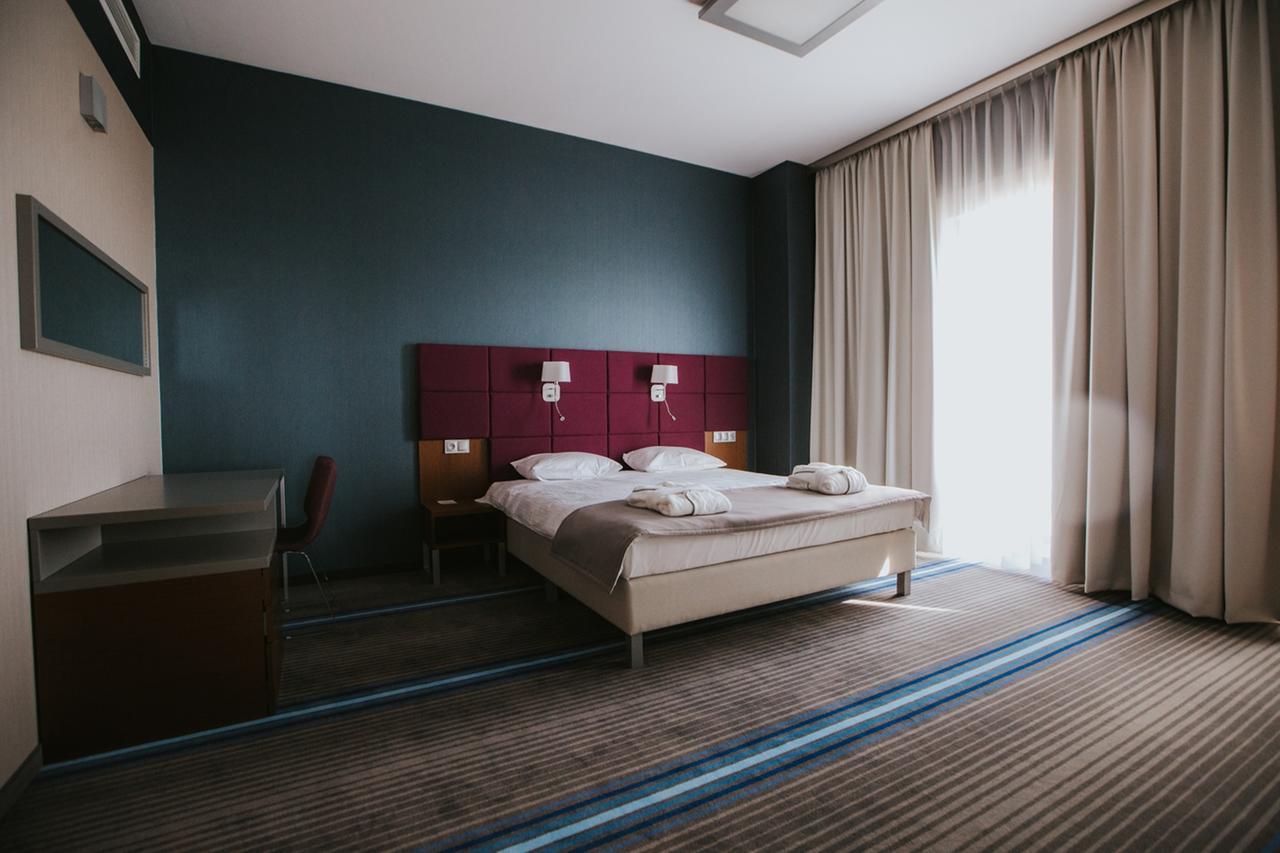 Hotel Radocza Park Business Екстериор снимка