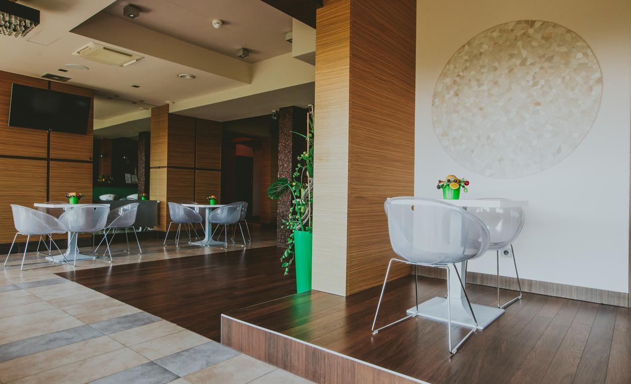 Hotel Radocza Park Business Екстериор снимка