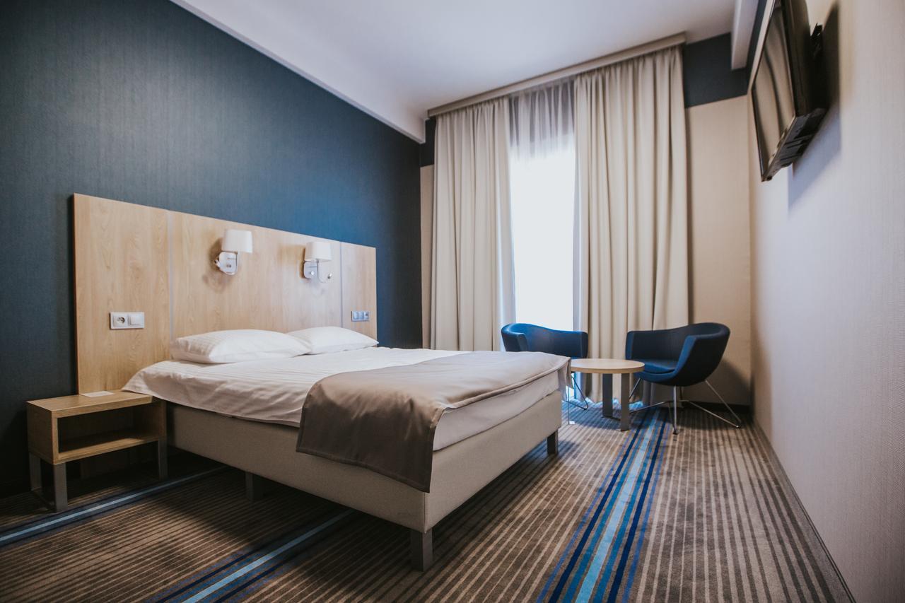 Hotel Radocza Park Business Екстериор снимка