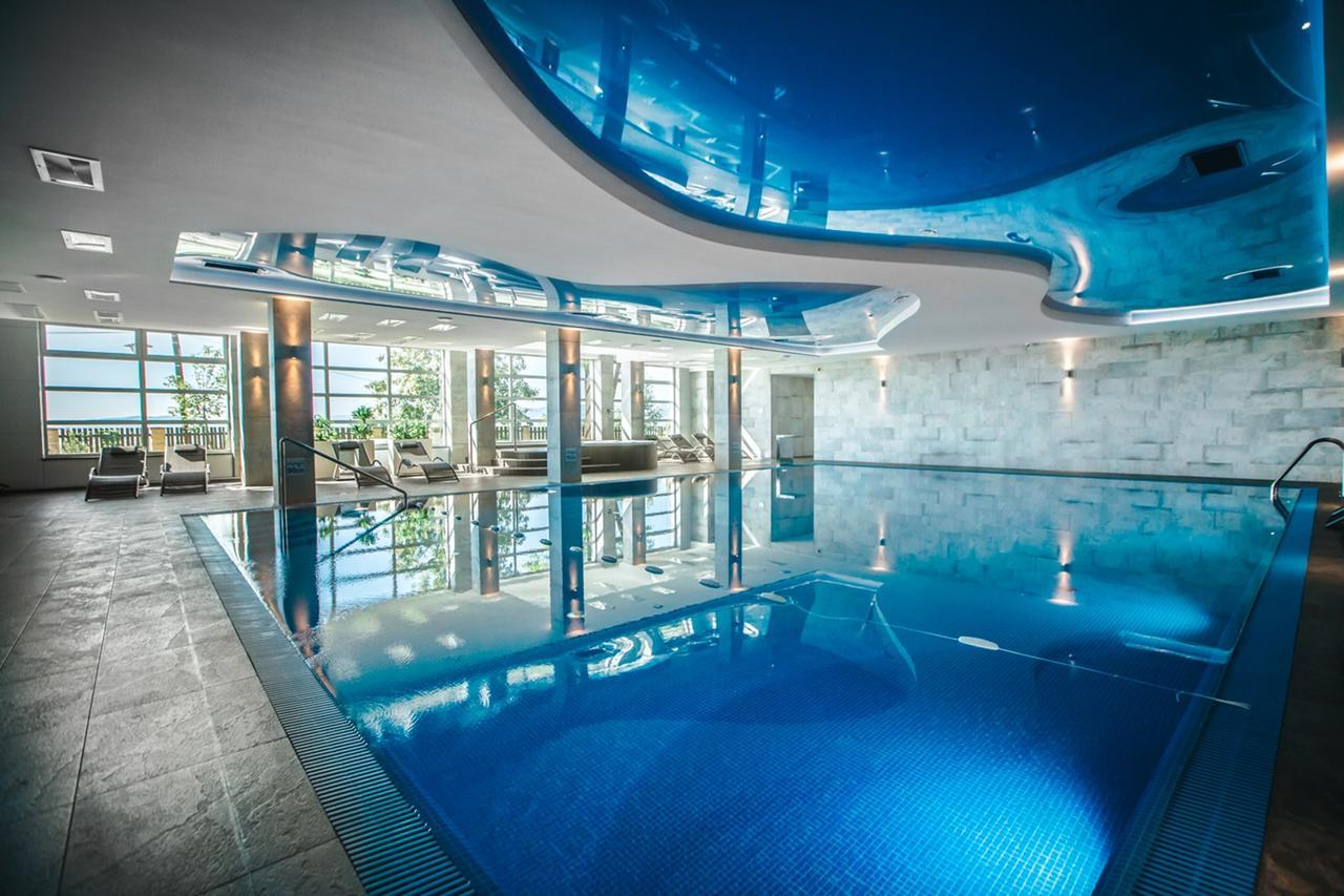 Hotel Radocza Park Business Екстериор снимка